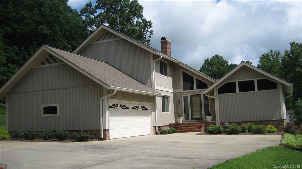 407 Smith Rd., Mount Holly, NC 28120