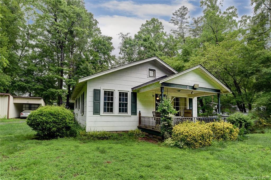 110 Malvern Dr., Hendersonville, NC 28739