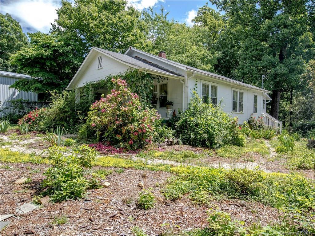 13 Deavermont Cir., Asheville, NC 28806