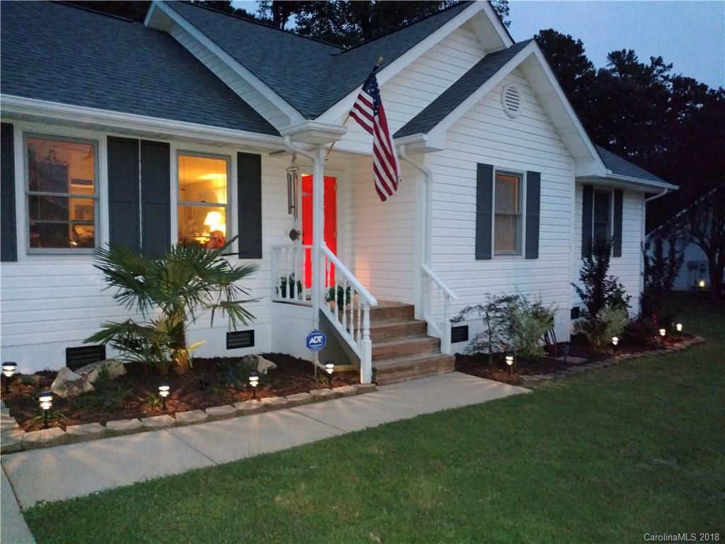 3572 Carington Ln., Statesville, NC 28625