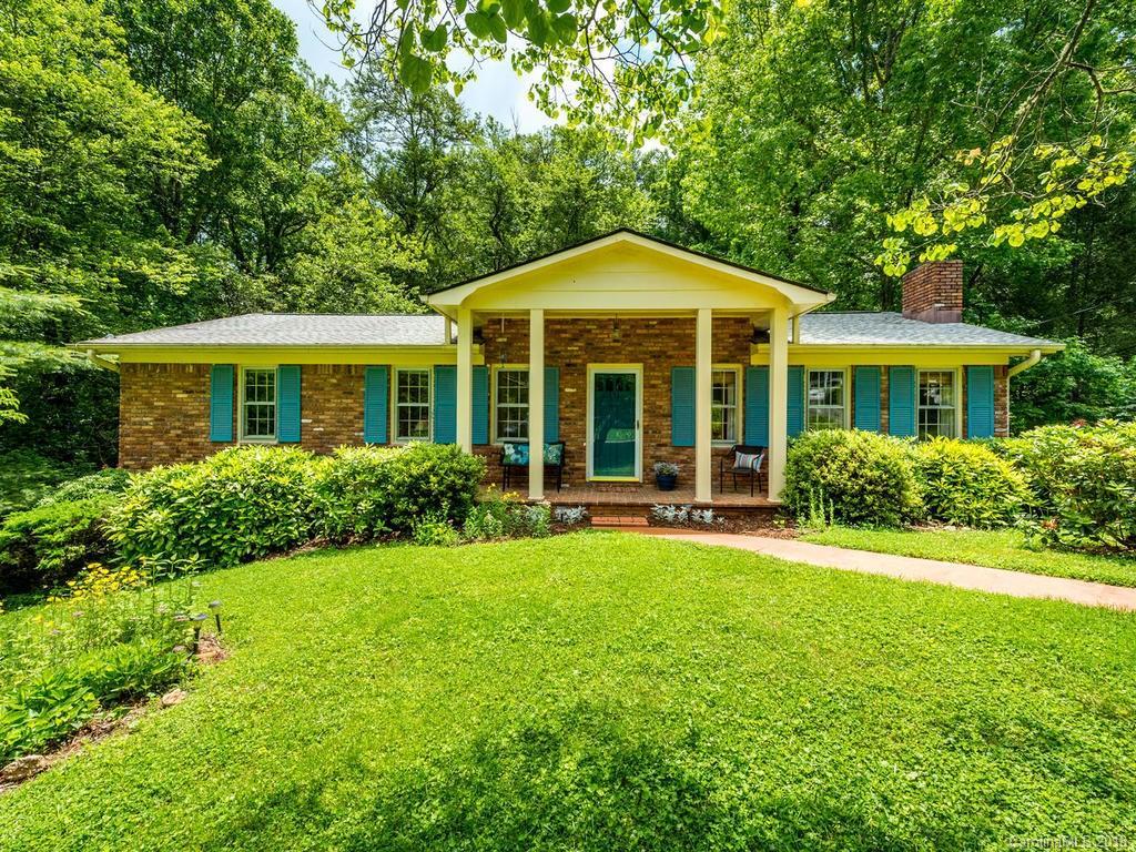 151 Arthur Ln., Hendersonville, NC 28791