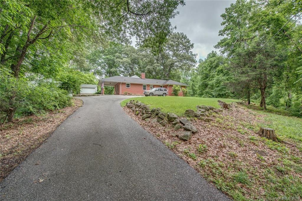 2816 Davis Park Rd., Gastonia, NC 28056