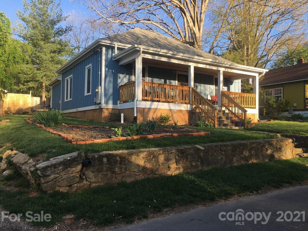 49 Nebraska St., Asheville, NC 28806