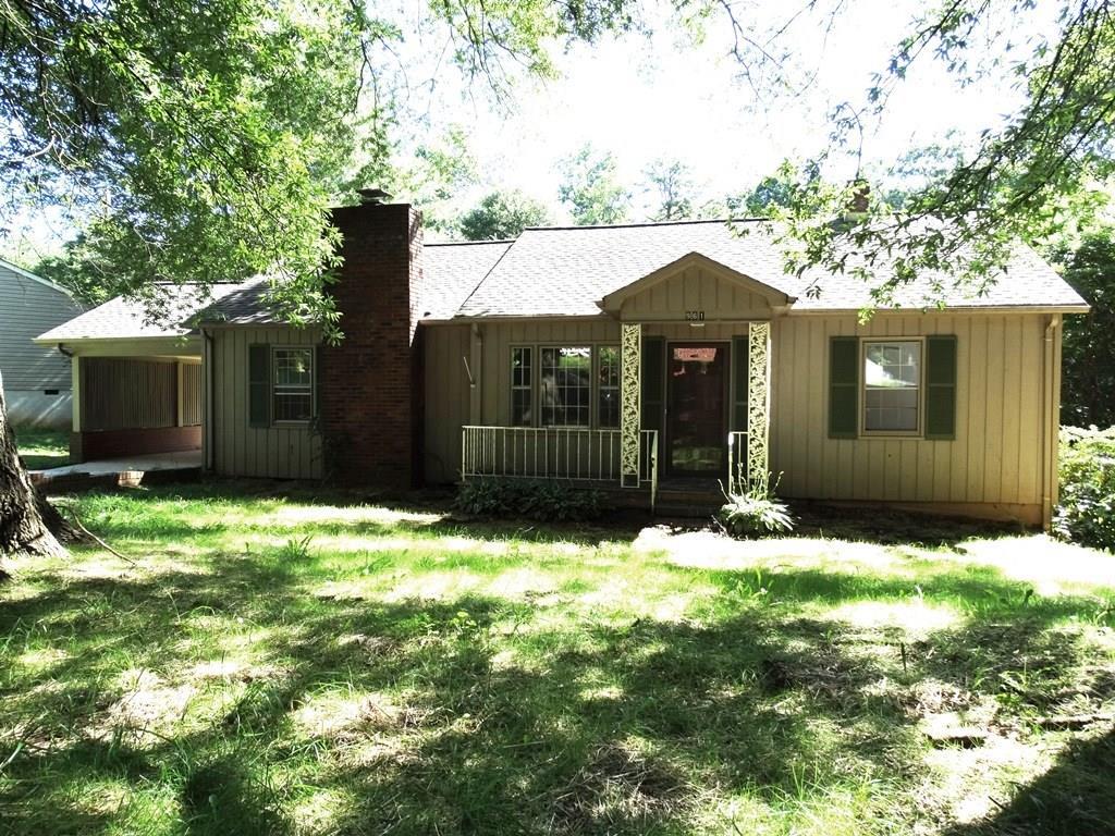 961 14th St., Hickory, NC 28602