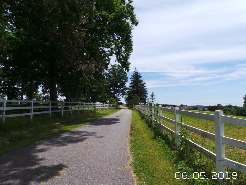 3989 Old Brittain Rd., Hickory, NC 28602