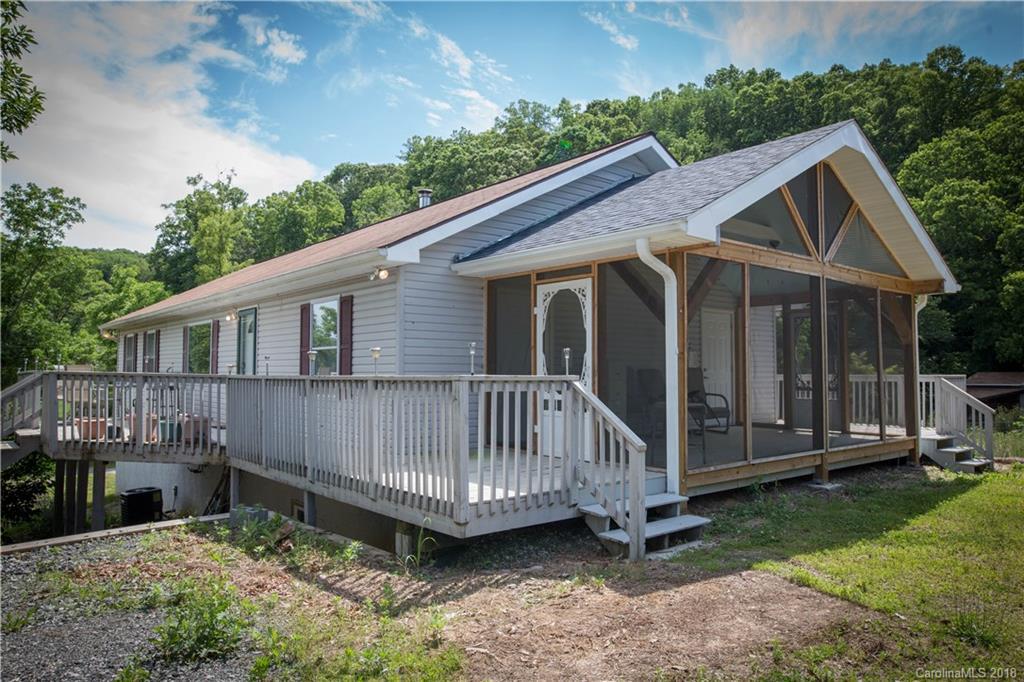 235 Brooks Cove Rd., Candler, NC 28715