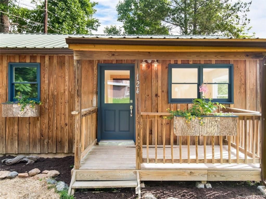 124 North Fork Rd., Black Mountain, NC 28711