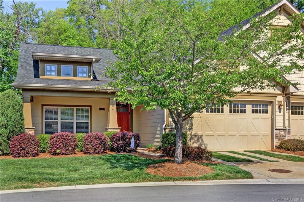 104 Coral Ln., Mooresville, NC 28117