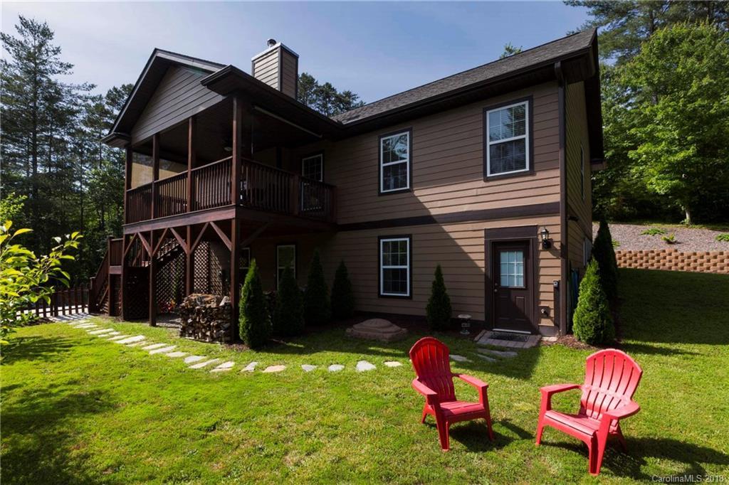 99 Wesley Branch Rd., Asheville, NC 28806