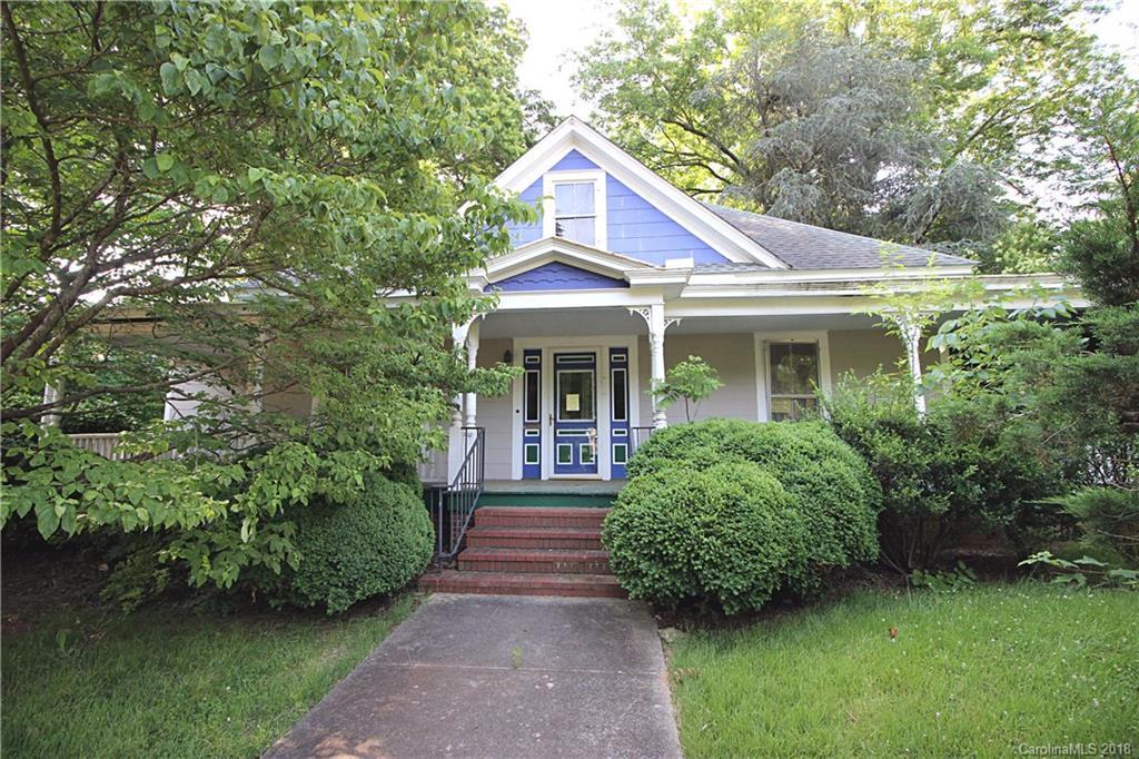 239 N Mulberry St., Statesville, NC 28677