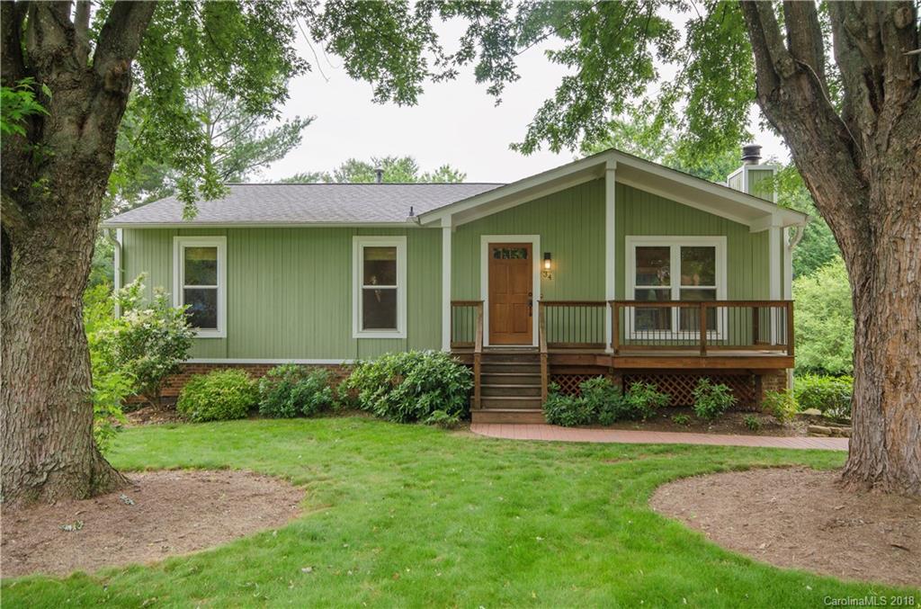 34 Knoll Ridge Dr., Asheville, NC 28804