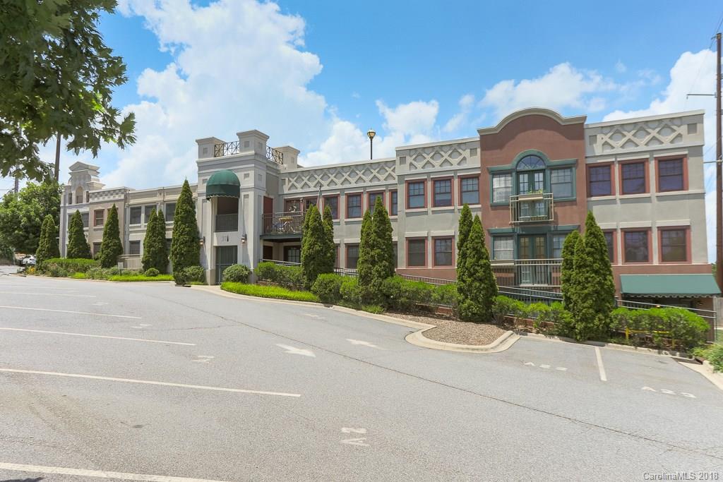 37 Hiawassee St. #304, Asheville, NC 28801