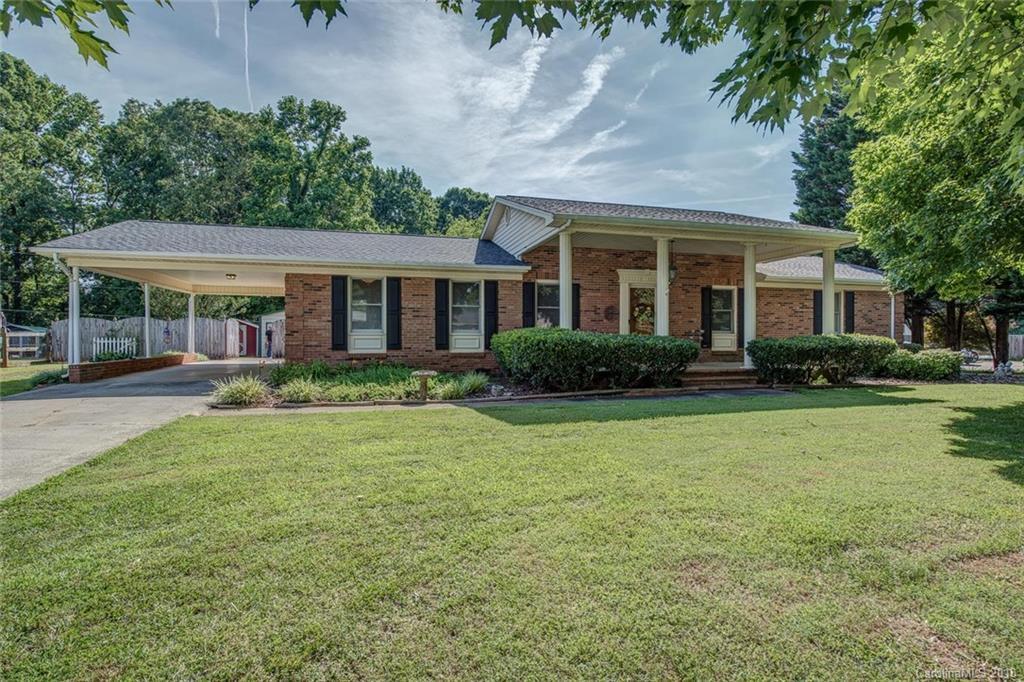 4425 Hickory Grove Rd., Mount Holly, NC 28120