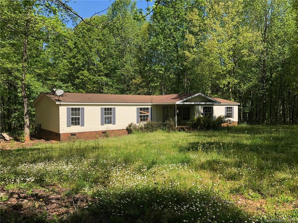 335 Cross Meadow Ln., Mooresville, NC 28115