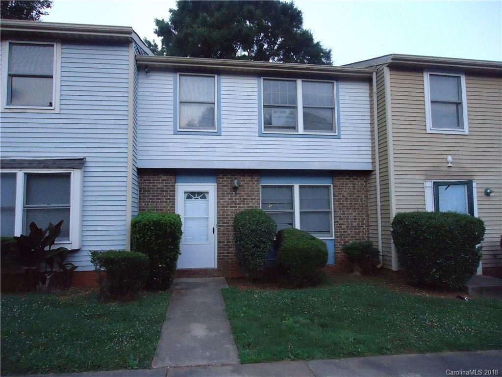 7602 Holly Grove Ct., Charlotte, NC 28227