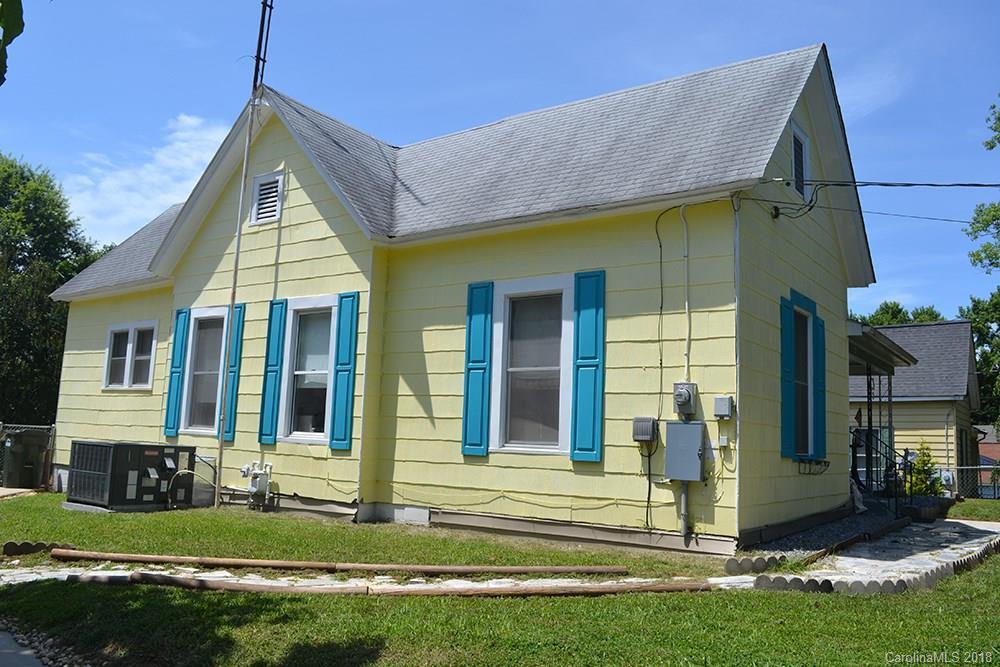 68 14th St., Hickory, NC 28602