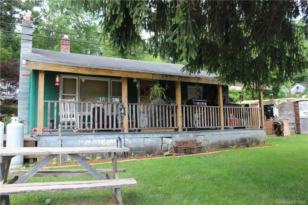 34 Old Sardis Rd., Asheville, NC 28806