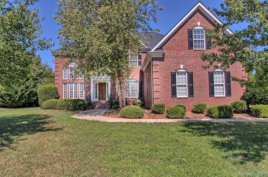 805 Castlestone Ln., Matthews, NC 28104