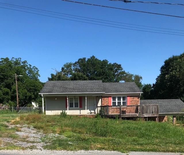 2726 Cliftwood Cir., Hickory, NC 28601