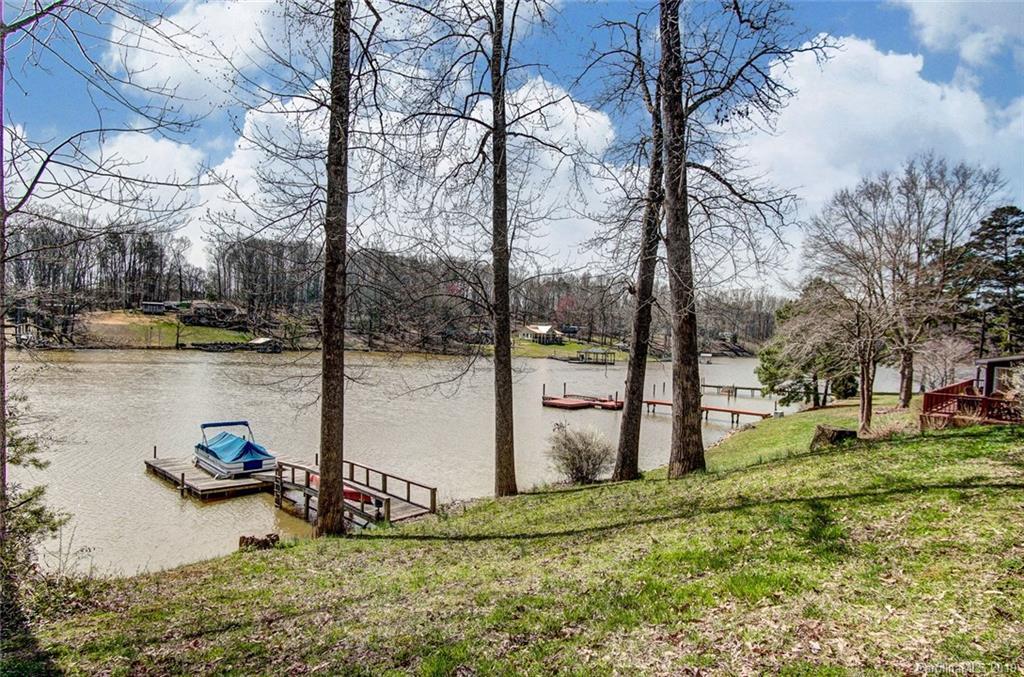 3150 Mattie Wade Rd., Sherrills Ford, NC 28673