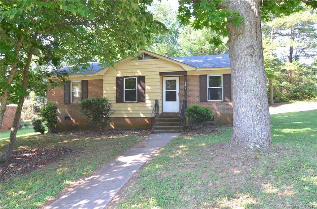 849 Peaceful Glen Rd., Charlotte, NC 28273