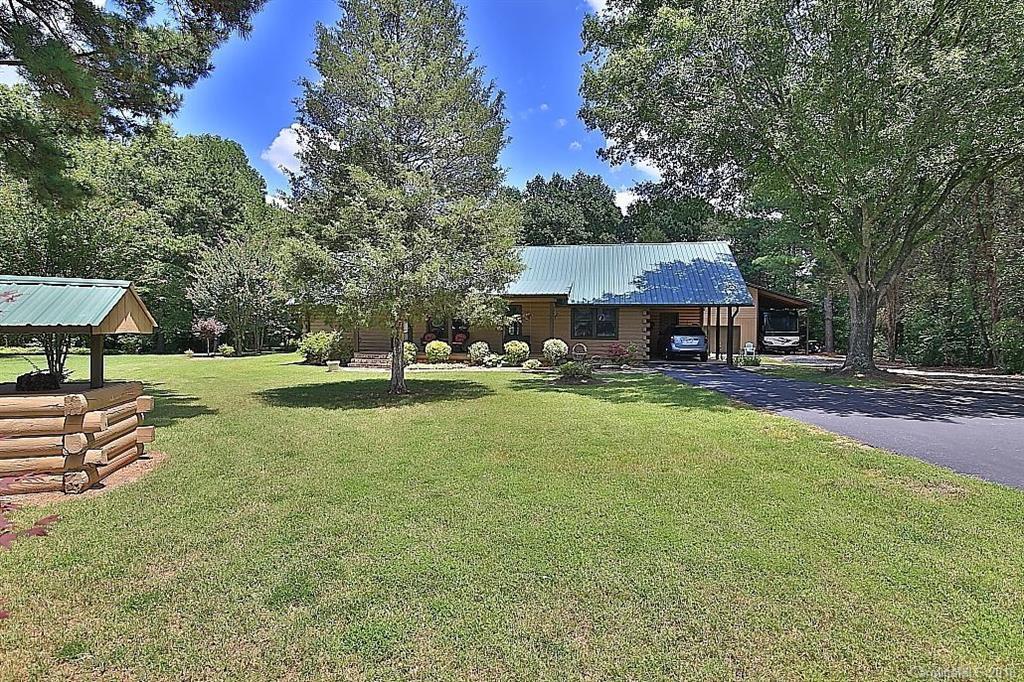 1065 Watson Ct., Mooresville, NC 28115