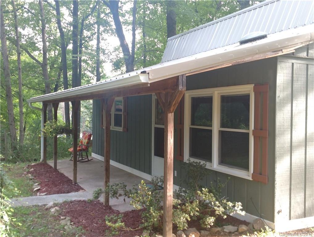 16 Donothan Dr., Arden, NC 28704