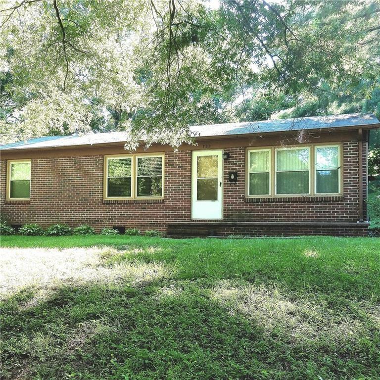 722 4th St., Hickory, NC 28602