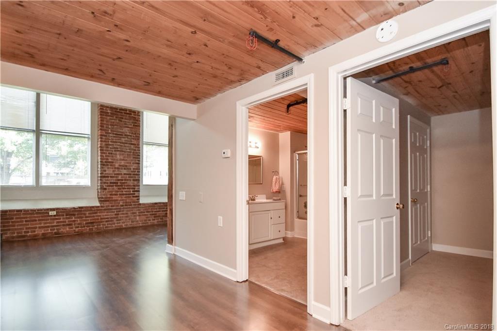 201 Hoskins Rd. #130, Charlotte, NC 28208