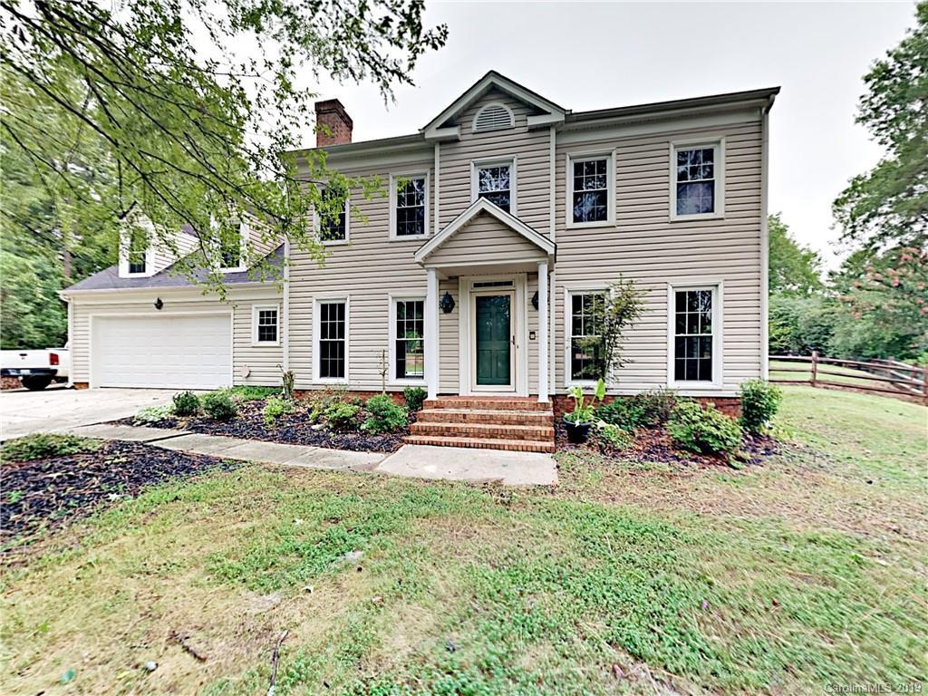 6318 Wind Ridge Dr., Charlotte, NC 28277