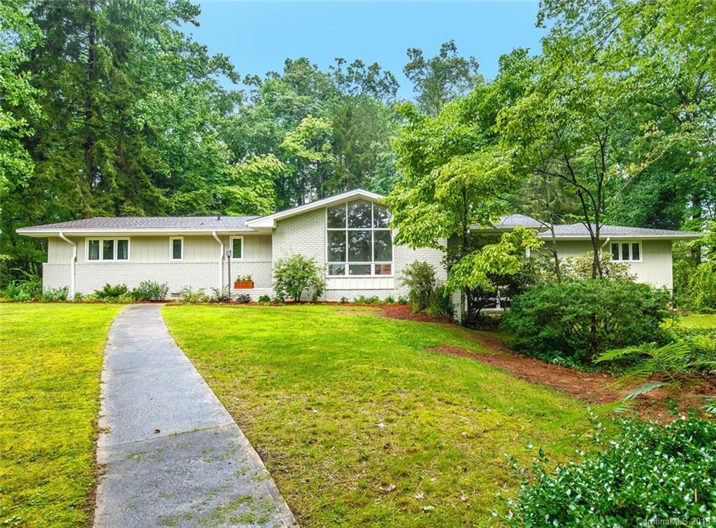 60 Turnpike Rd., Brevard, NC 28712