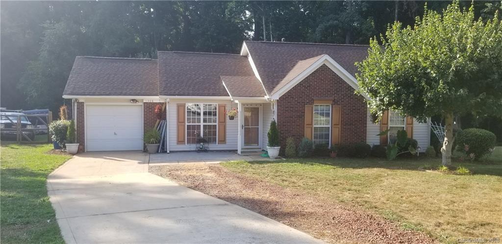1308 Long Grass Ct., Charlotte, NC 28216