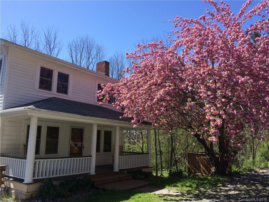 464 Sand Hill Rd., Asheville, NC 28806