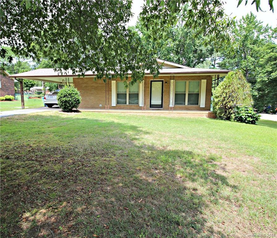 227 Ridge Dr., Harrisburg, NC 28075