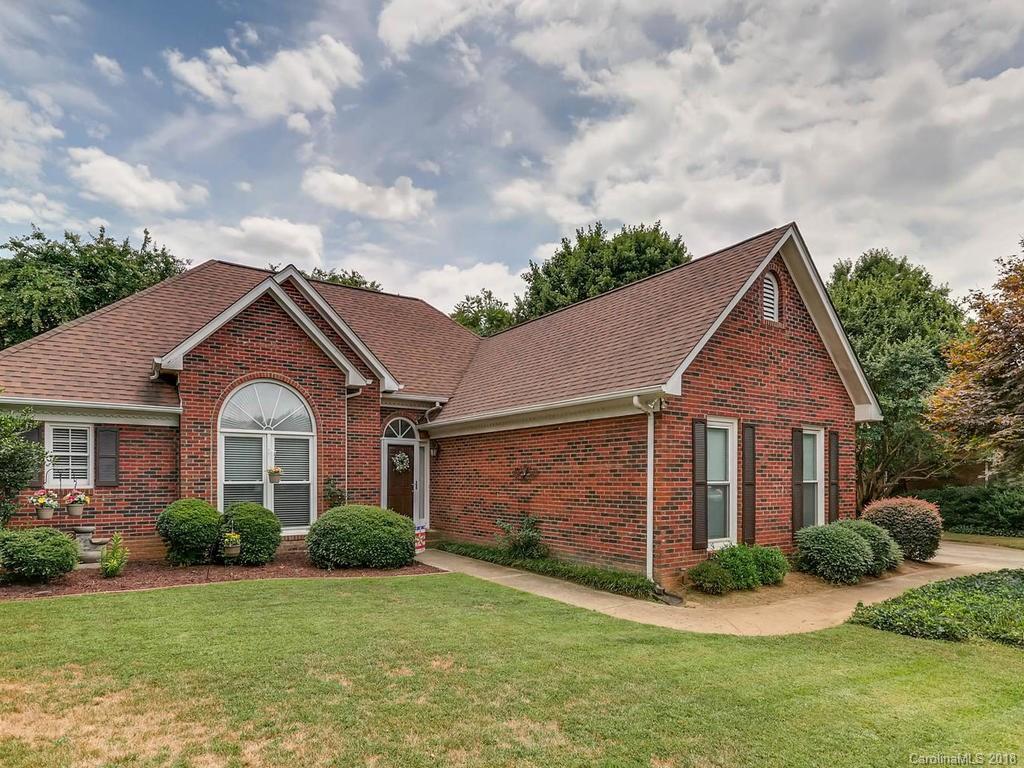 758 Emerson Dr., Mooresville, NC 28115