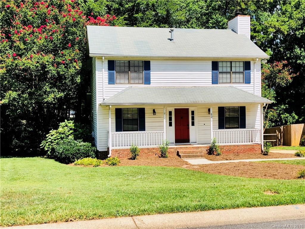 6306 Round Hill Rd., Charlotte, NC 28211