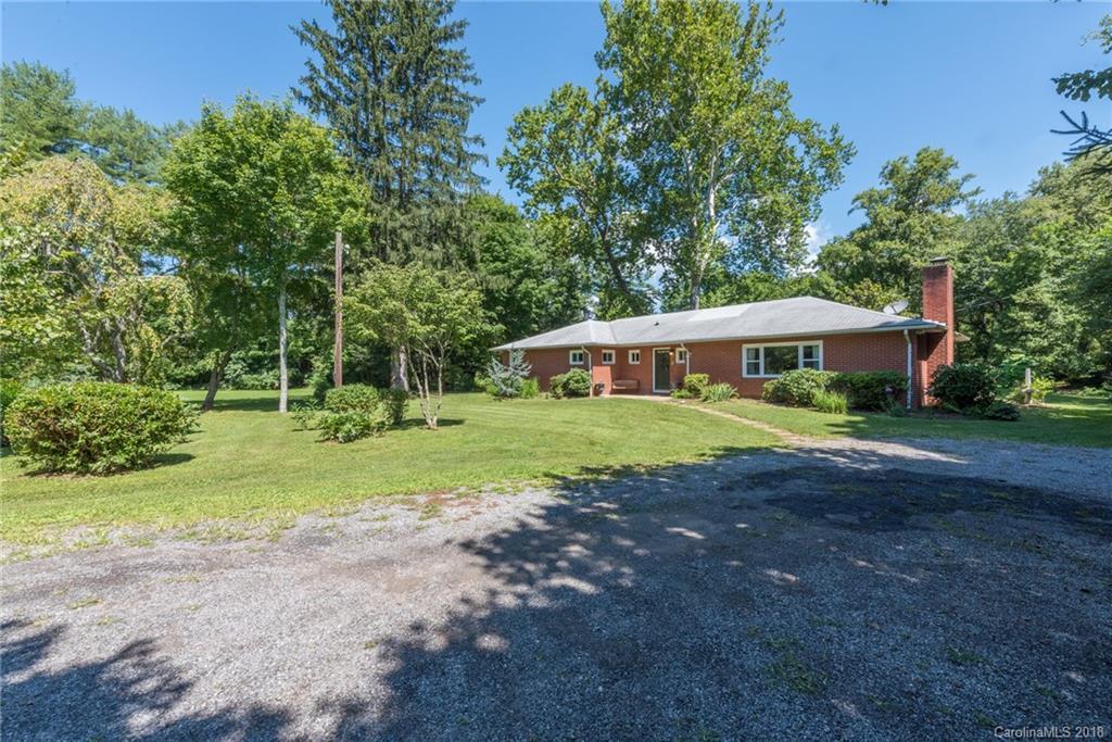 402 Blue Ridge Rd., Black Mountain, NC 28711