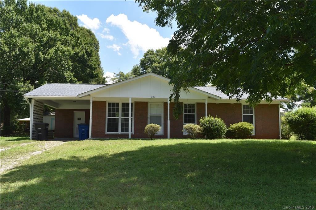 223 Lindsey St., Statesville, NC 28625