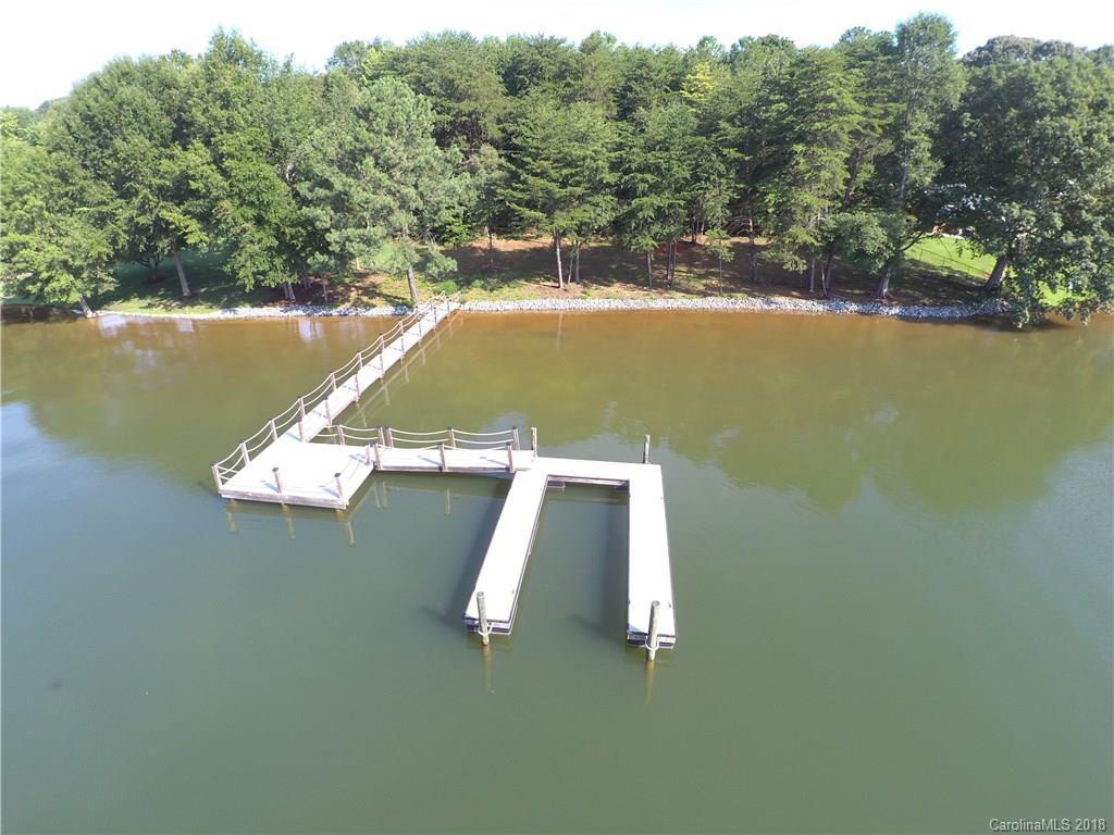 8347 Drena Dr., Sherrills Ford, NC 28673