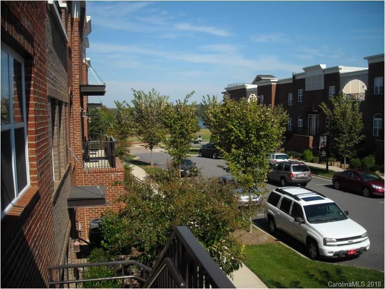 249 Harbour Place Dr., Davidson, NC 28036