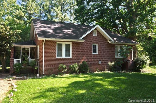 207 and 209 Holbert Rd., Hendersonville, NC 28791