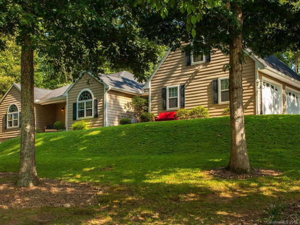 36 Sunnyview Ter. #TR 3, Asheville, NC 28806