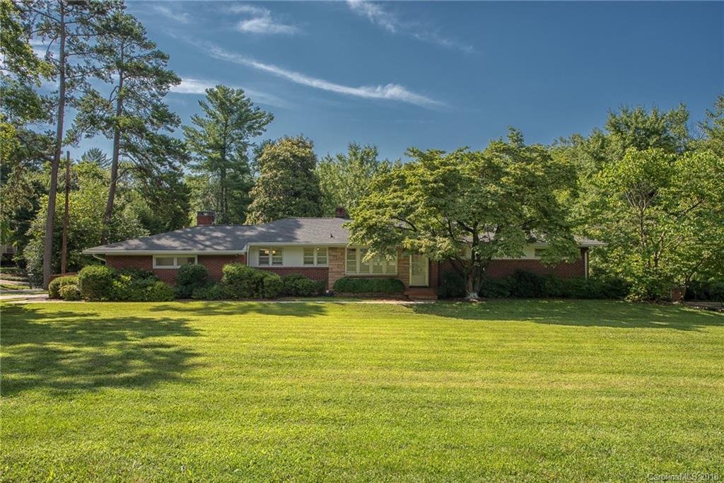 1218 21st Ave., Hickory, NC 28601