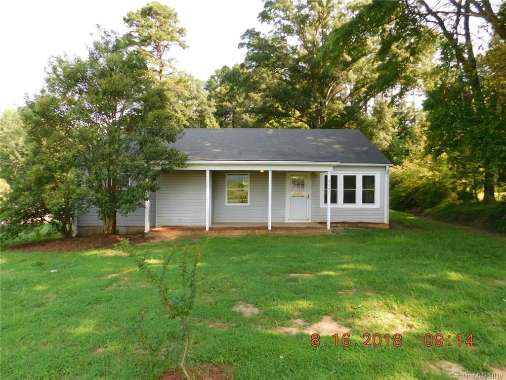 608 Rogers Lake Rd., Kannapolis, NC 28081