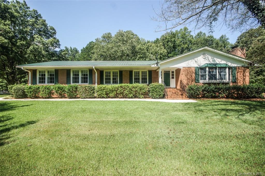 3093 Lin Oaks Pl., Kannapolis, NC 28081