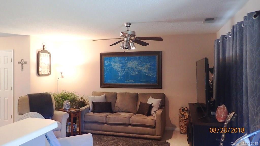 121 Arlington Downs Blvd., Matthews, NC 28104