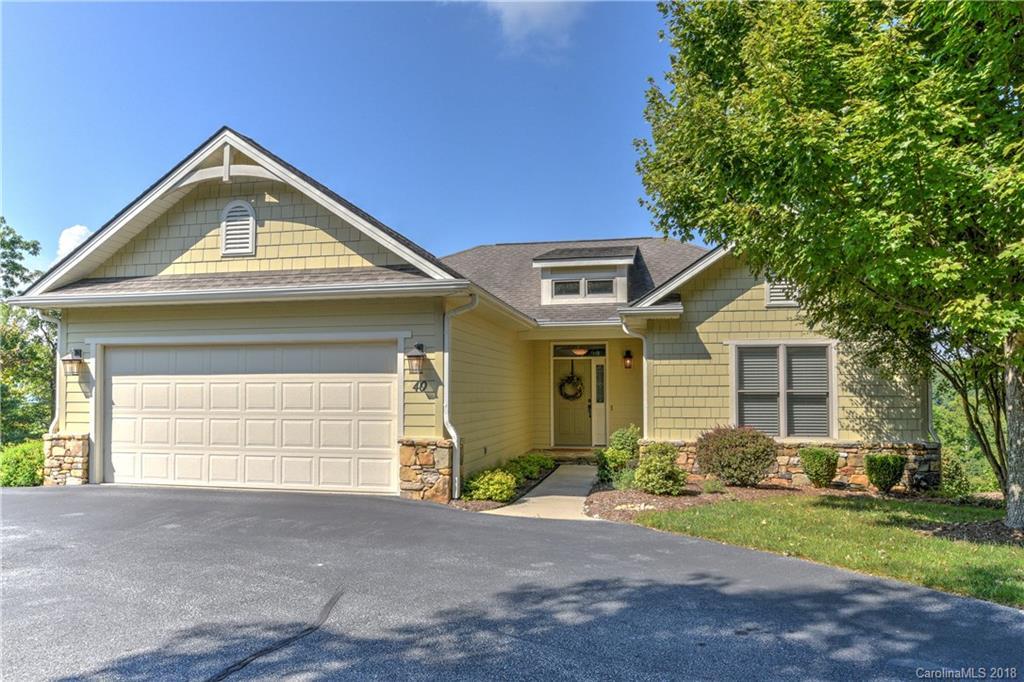 40 Cove Summit Dr., Hendersonville, NC 28739