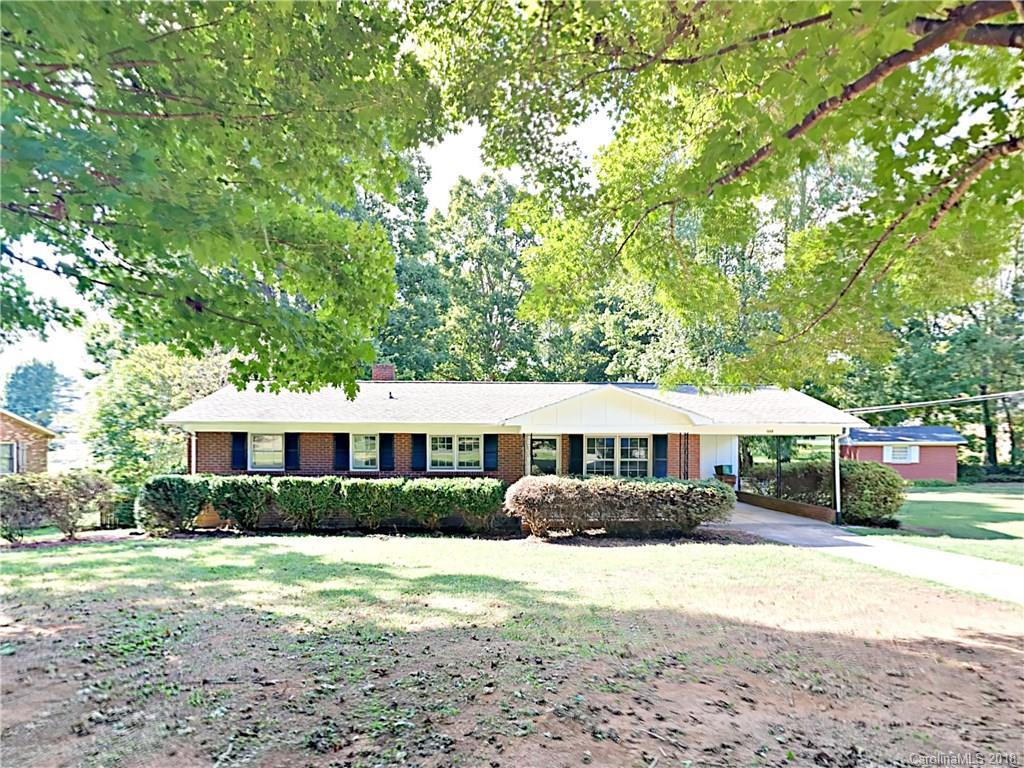 1238 Oaklane Dr., Lincolnton, NC 28092