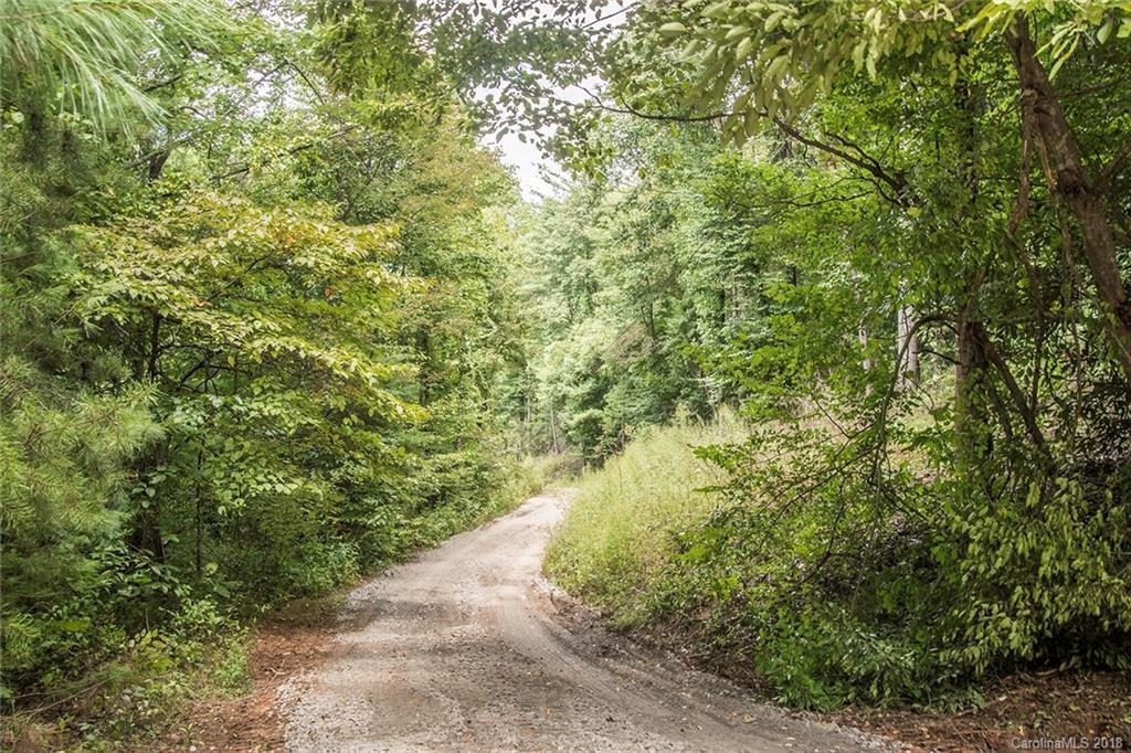 135 Black Gum Dr., Asheville, NC 28805