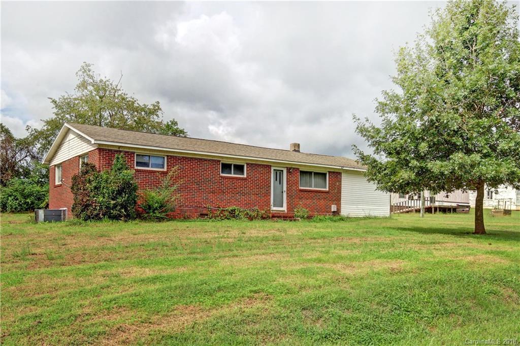 122 Country View Rd., Statesville, NC 28625